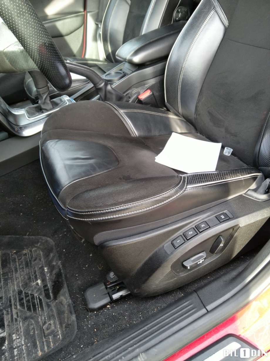 Volvo V40 2012-2019 , Motorkode: B4164T3, Girkassekode: