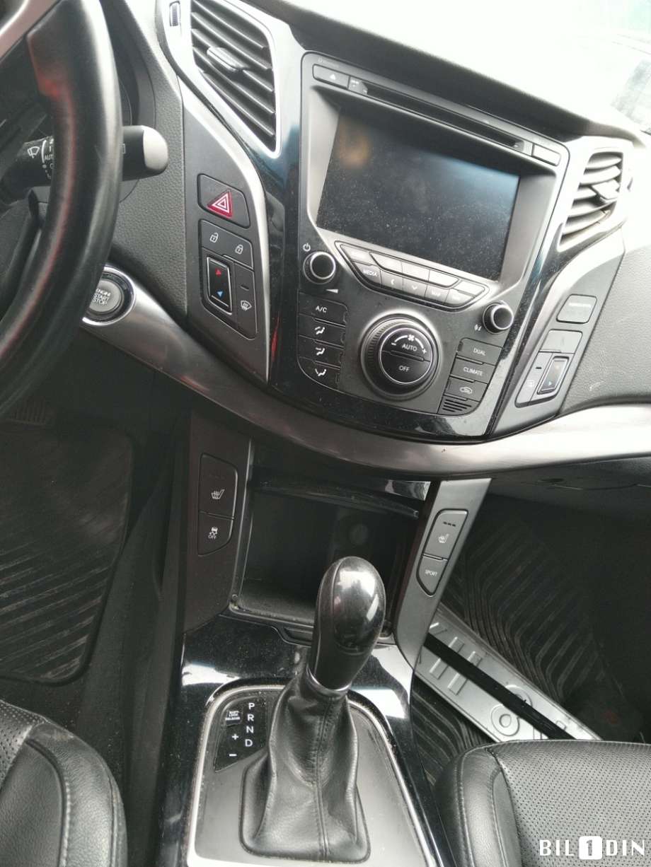 Hyundai i40 2012-2017 , Motorkode: D4FD, Girkassekode: 