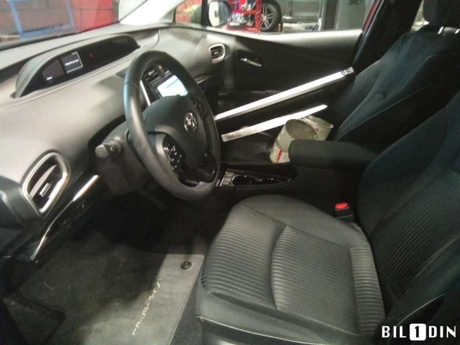 Toyota Prius 2016-2023 (Type IV) (combi) (combi), Motorkode: 2ZR-FXE, Girkassekode: 