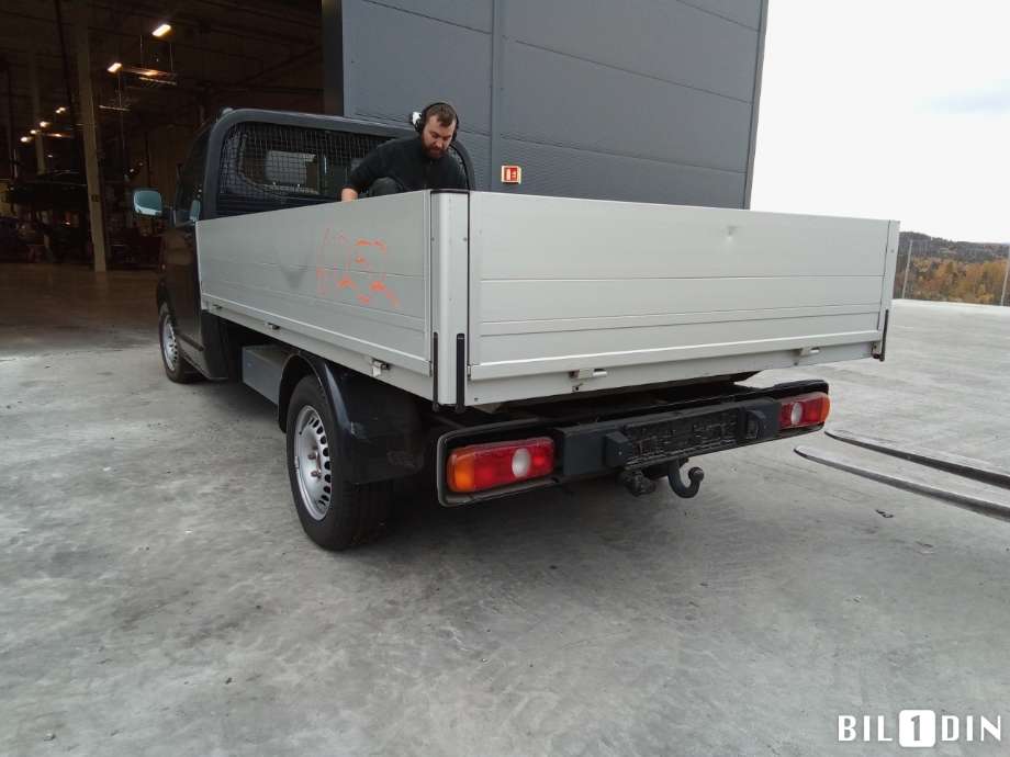 VW Transporter / Caravelle 2003-2009 (Fase 1) (T5) (T5), Motorkode: AXD;BNZ, Girkassekode: 