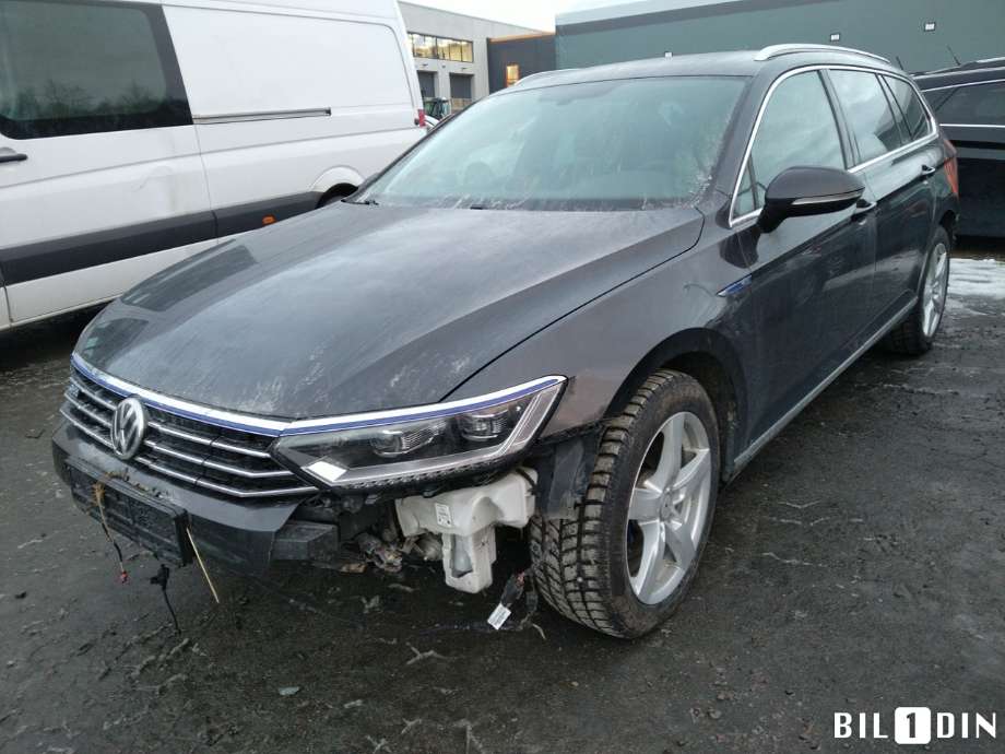 VW Passat 2015-2019 (Fase 1) (B8) (B8), Motorkode: CUKC, Girkassekode: 