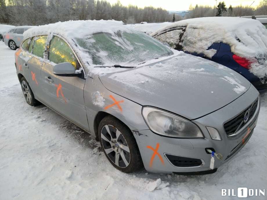 Volvo V60 2010-2013 (Type I, Fase 1) , Motorkode: D5244T15, Girkassekode: 