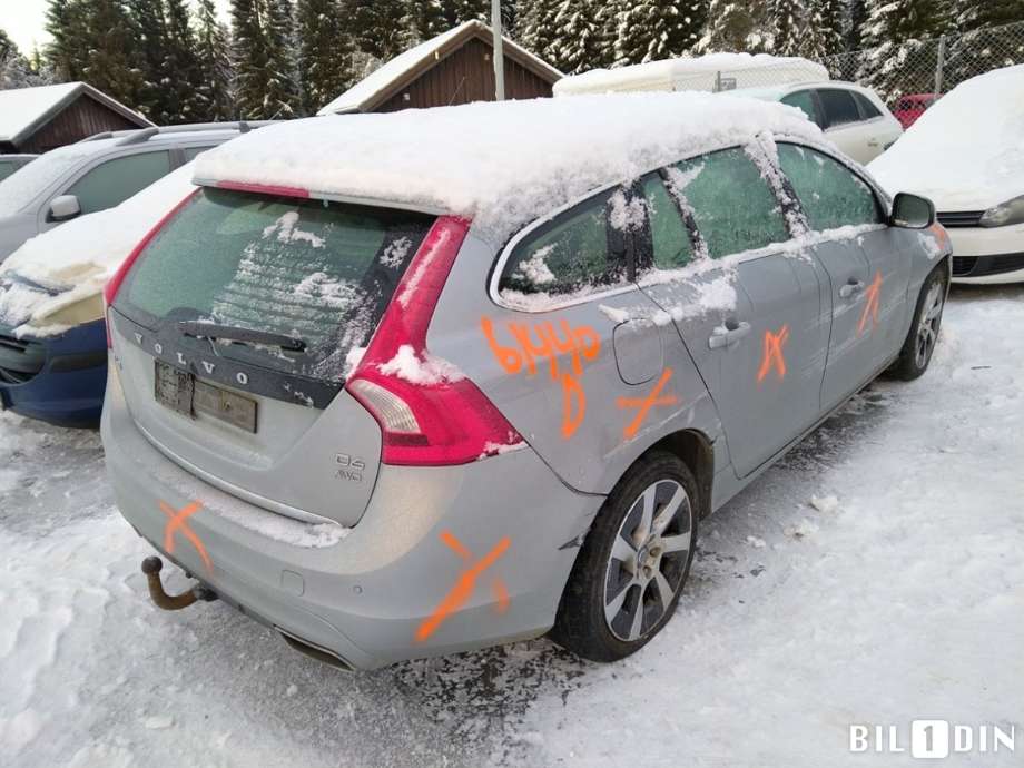 Volvo V60 2010-2013 (Type I, Fase 1) , Motorkode: D5244T15, Girkassekode: 