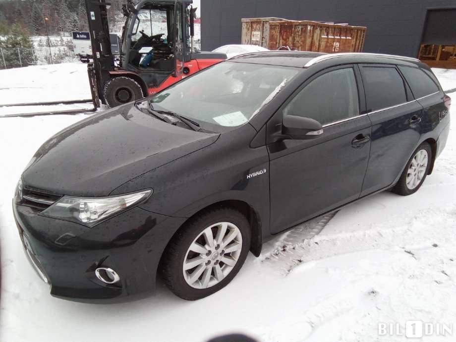 Toyota Auris 2013-2015 (Type II, Fase 1) , Motorkode: 2ZR-FXE, Girkassekode: