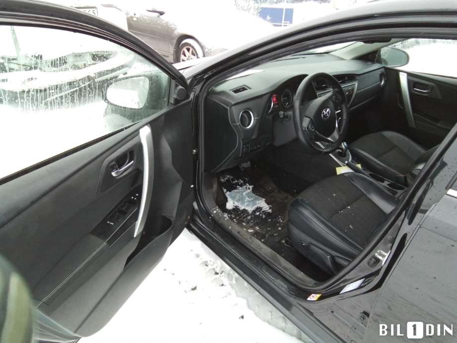 Toyota Auris 2013-2015 (Type II, Fase 1) , Motorkode: 2ZR-FXE, Girkassekode: