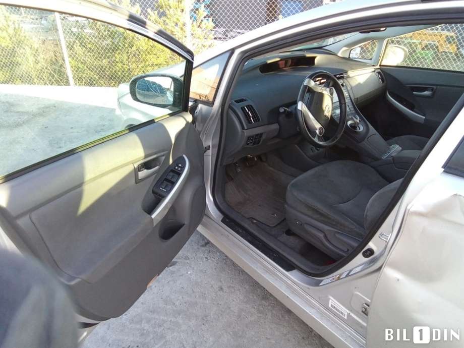 Toyota Prius 2009-2016 (Type III) (COMBI) (COMBI), Motorkode: 2ZR-FXE, Girkassekode: