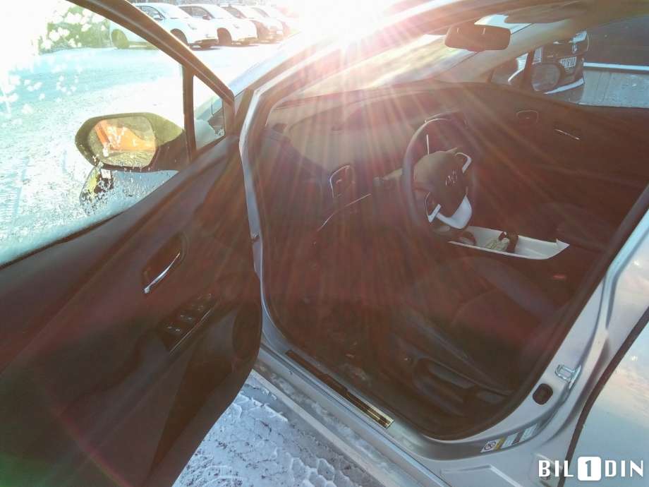 Toyota Prius 2016-2023 (Type IV) (combi) (combi), Motorkode: 2ZR-FXE, Girkassekode: 