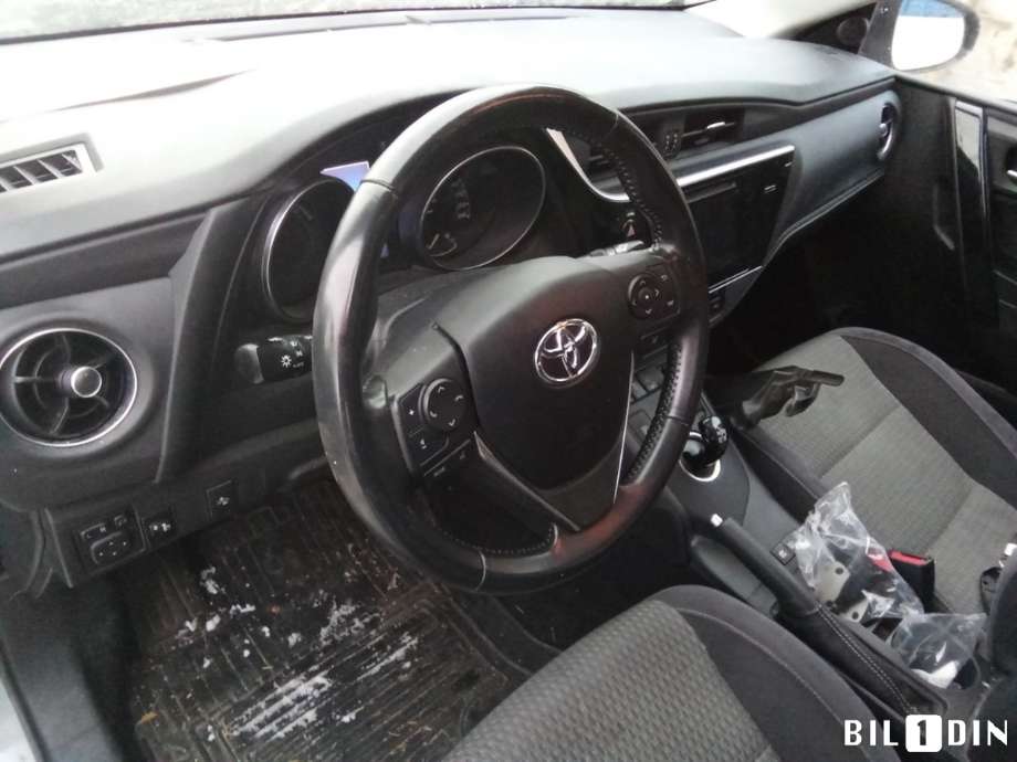 Toyota Auris 2015-2019 (Type II, Fase 2) , Motorkode: 2ZR-FXE, Girkassekode: 