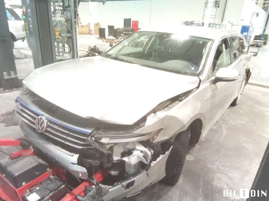 VW Passat 2015-2019 (Fase 1) (B8) (B8), Motorkode: CUKC, Girkassekode: 