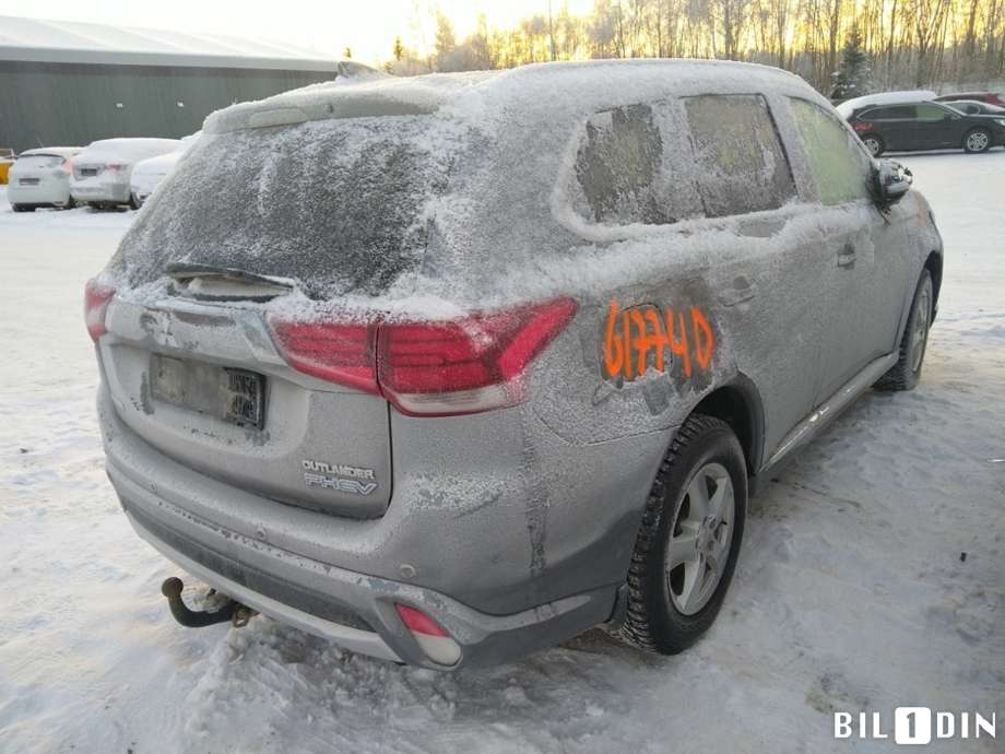 Mitsubishi Outlander 2015-->> (Type III, Fase 2) , Motorkode: 4B11, Girkassekode: 