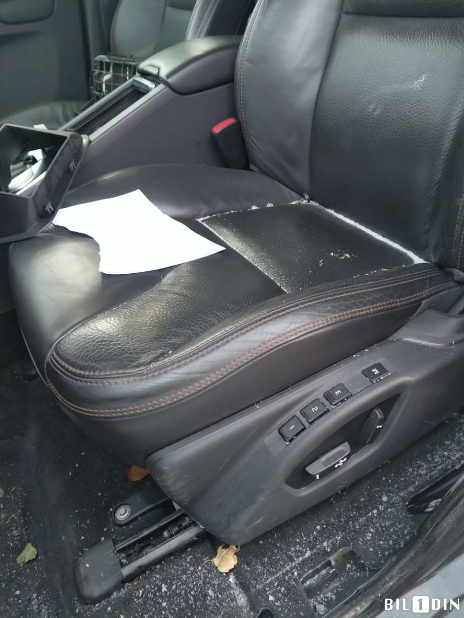 Volvo XC60 2008-2013 (Type I, Fase 1) , Motorkode: D5244T17, Girkassekode: 