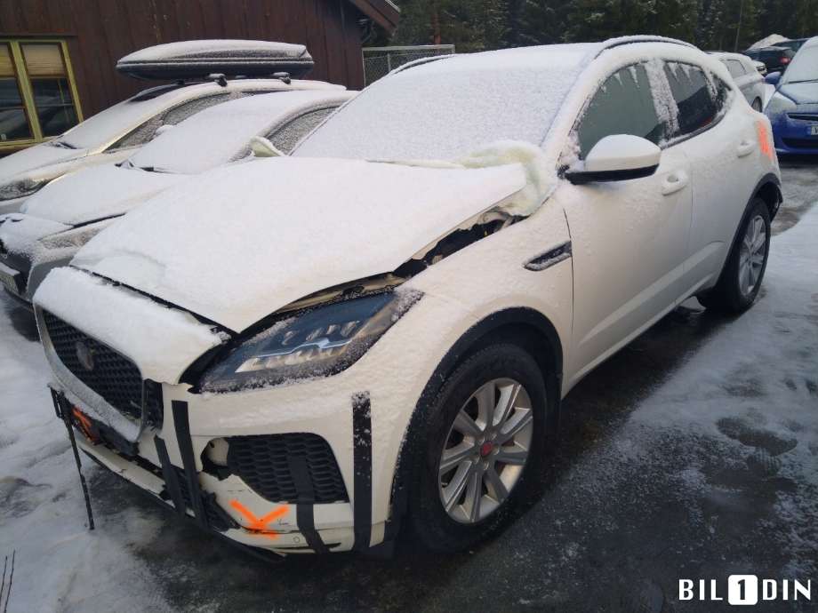 Jaguar E-PACE 2017-->> (X540) (X540), Motorkode: 204DTD, Girkassekode: 