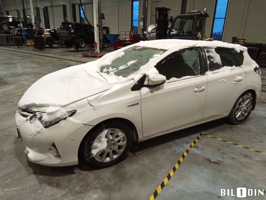 Toyota Auris 2013-2015 (Type II, Fase 1) , Motorkode: 2ZR-FXE, Girkassekode: 