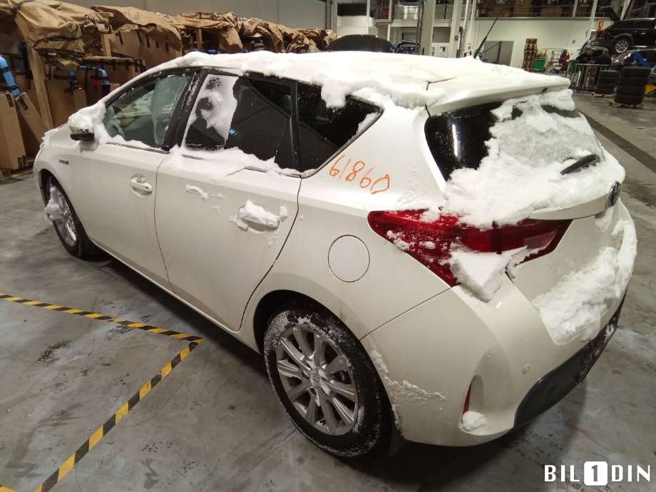Toyota Auris 2013-2015 (Type II, Fase 1) , Motorkode: 2ZR-FXE, Girkassekode: 