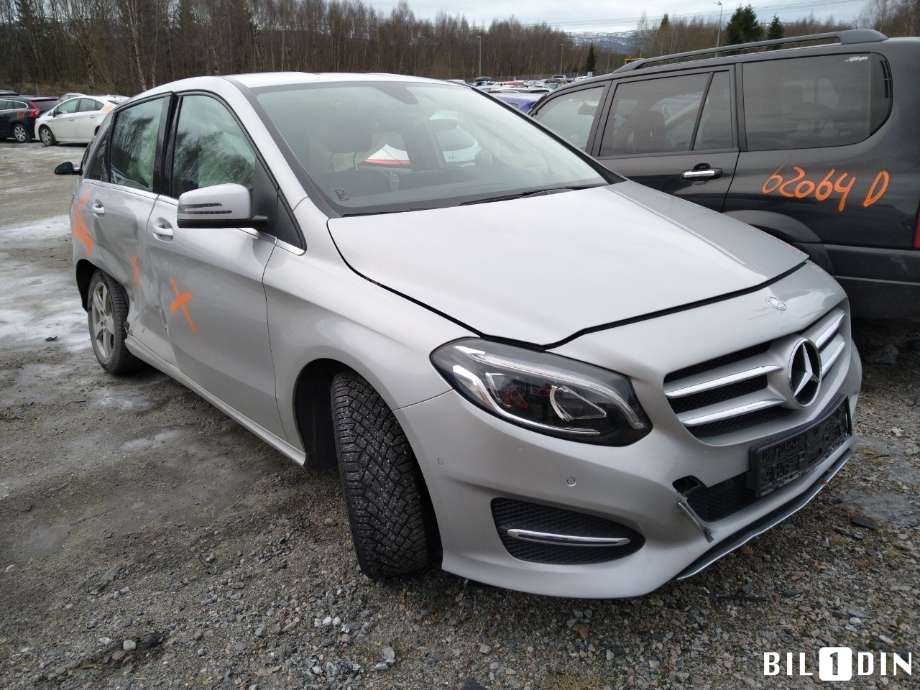 Mercedes B-Klasse 2011-2018 (W246) (W246), Motorkode: M270.910, Girkassekode: 