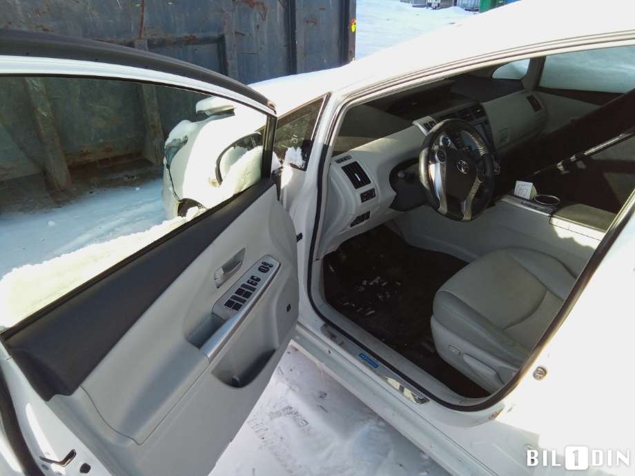 Toyota Prius +7 2012-2020 (Type III) (stasjonsvogn) (stasjonsvogn), Motorkode: 2ZR-FXE, Girkassekode: 