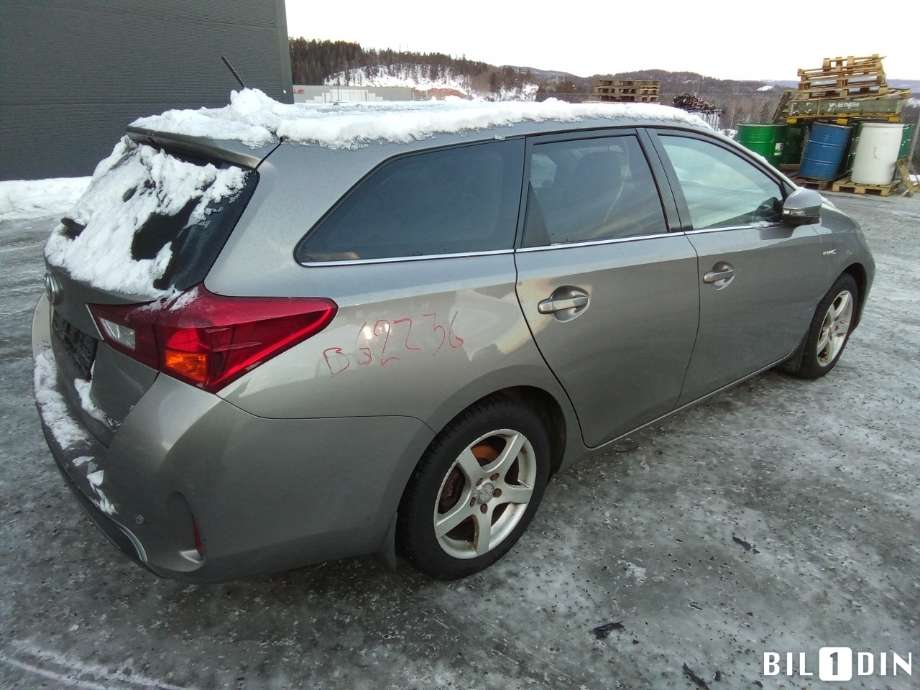 Toyota Auris 2013-2015 (Type II, Fase 1) , Motorkode: 2ZR-FXE, Girkassekode: 