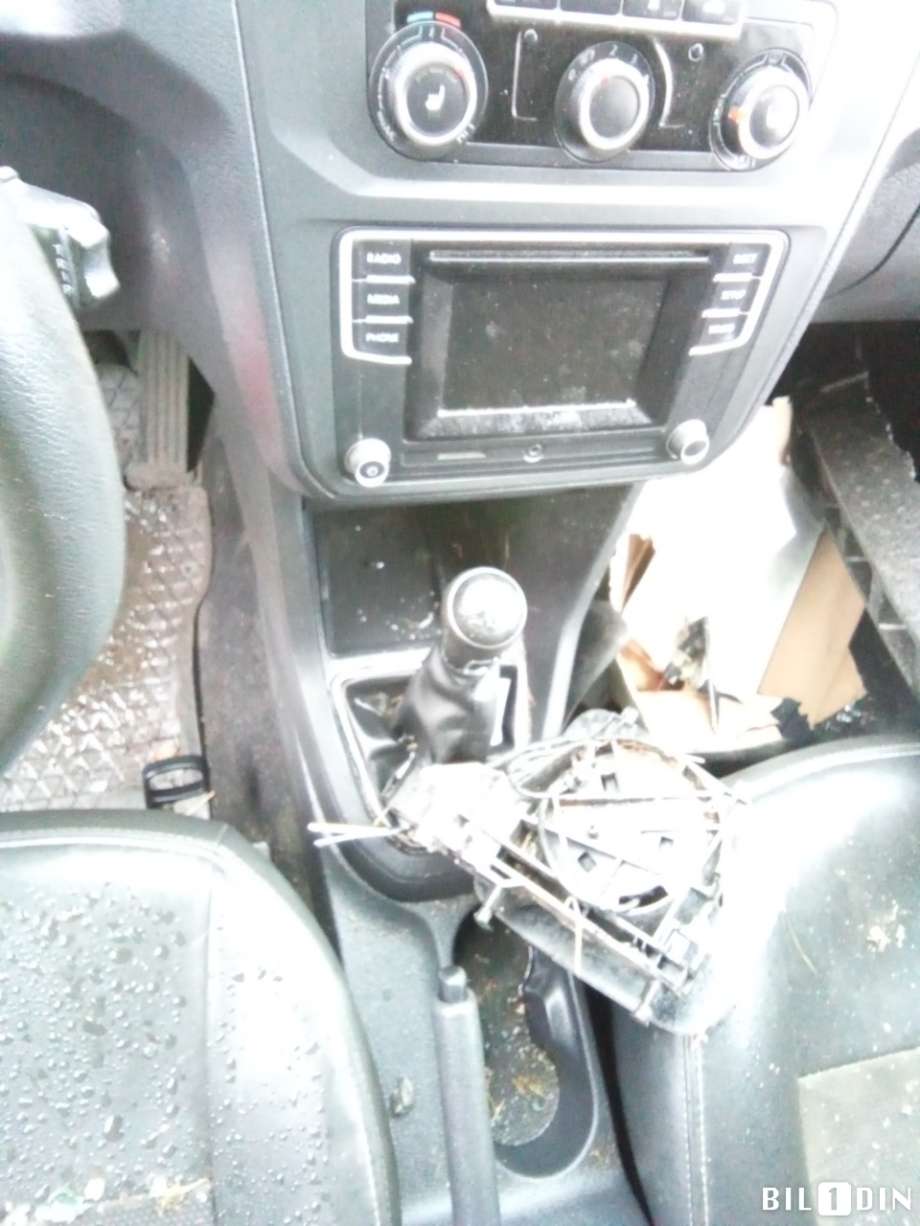 VW Caddy 2015-2020 (Type III, Fase 3) , Motorkode: CUUE;DFSE, Girkassekode: 