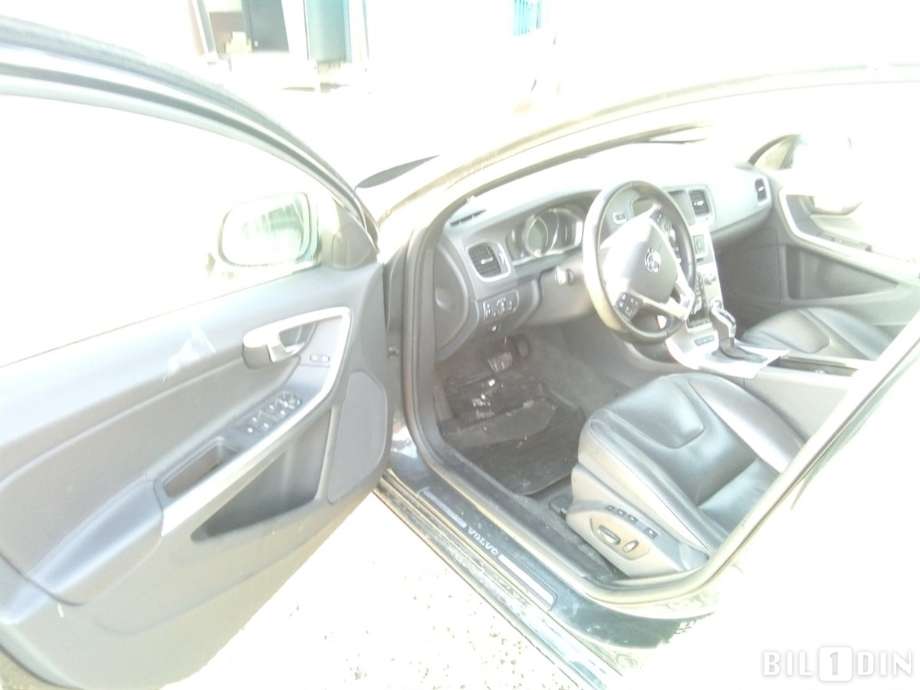 Volvo V60/V60 CC 2013-2018 (Type I, Fase 2) , Motorkode: D87PHEV, Girkassekode: