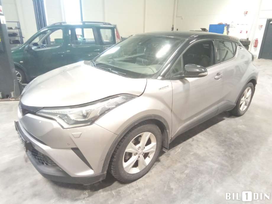 Toyota C-HR 2016-->> , Motorkode: 2ZR-FXE, Girkassekode: 
