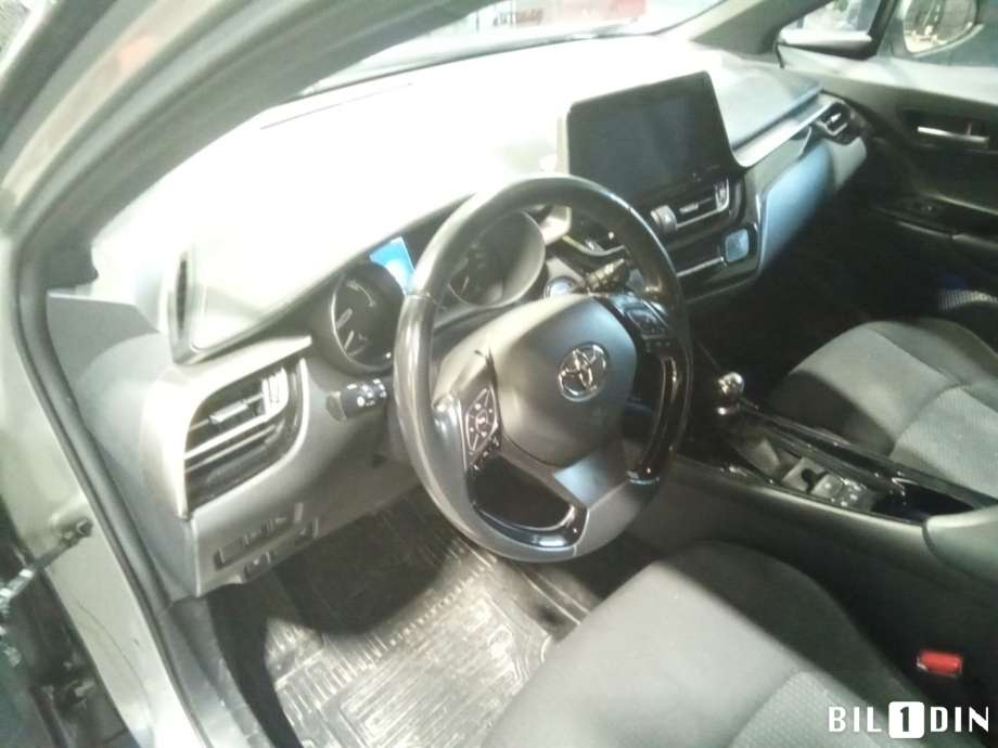 Toyota C-HR 2016-->> , Motorkode: 2ZR-FXE, Girkassekode: 
