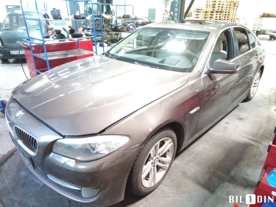 BMW 5-Serie 2010-2017 (F10/F11) (F10/F11), Motorkode: N57-D30A, Girkassekode: 