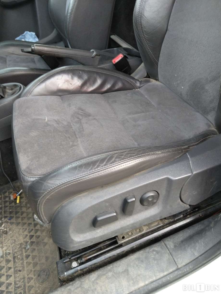 VW Caddy 2010-2015 (Type III, Fase 2) , Motorkode: CFHF, Girkassekode: 