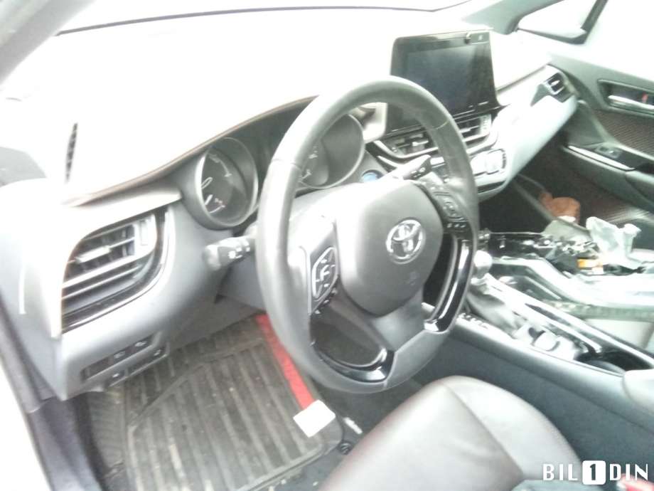 Toyota C-HR 2016-->> , Motorkode: 2ZR-FXE, Girkassekode: 