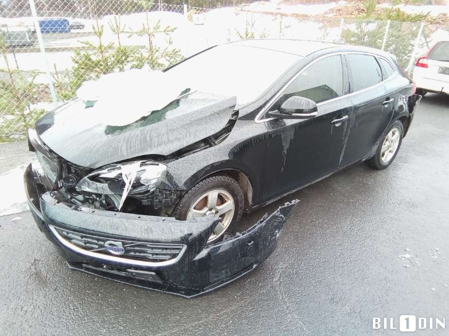 Volvo V40 2012-2019 , Motorkode: D4162T, Girkassekode: 