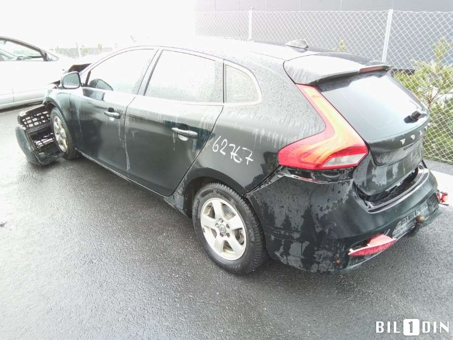 Volvo V40 2012-2019 , Motorkode: D4162T, Girkassekode: 