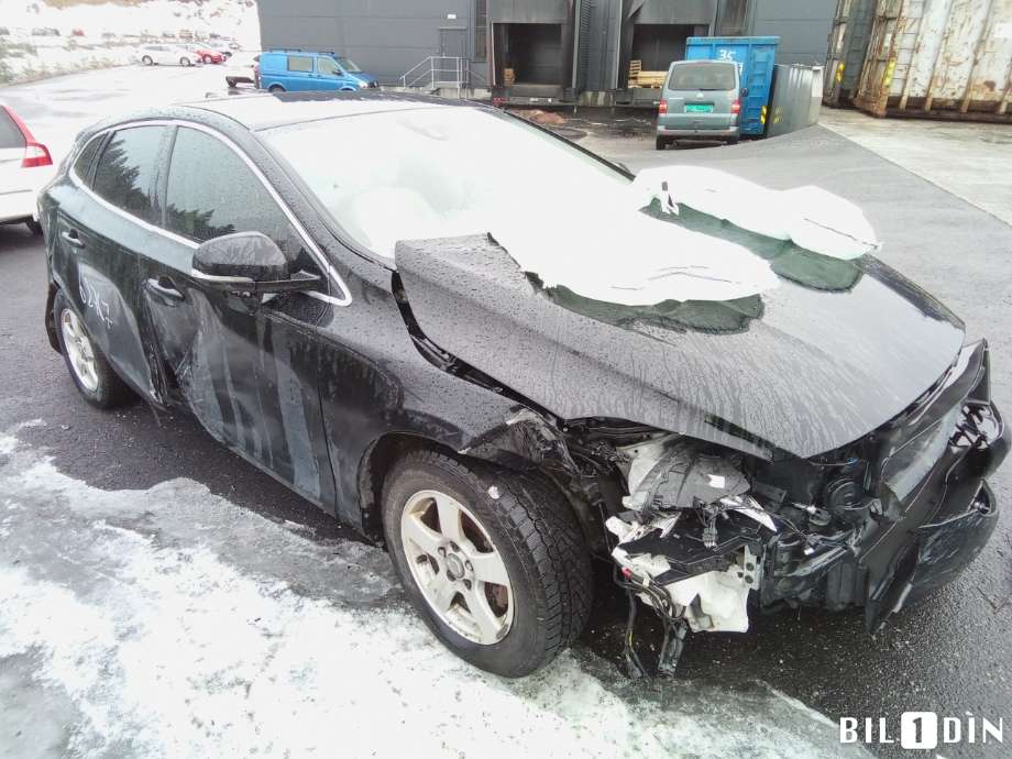 Volvo V40 2012-2019 , Motorkode: D4162T, Girkassekode: 