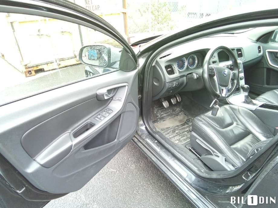 Volvo V60 2010-2013 (Type I, Fase 1) , Motorkode: D4162T, Girkassekode: 