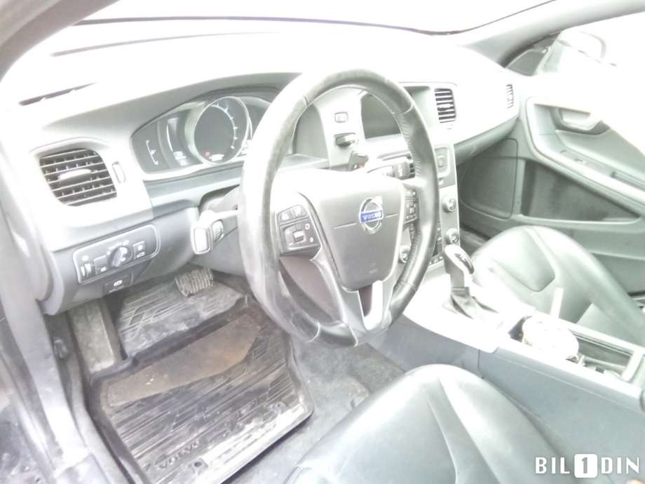 Volvo V60/V60 CC 2013-2018 (Type I, Fase 2) , Motorkode: D4162T, Girkassekode: 