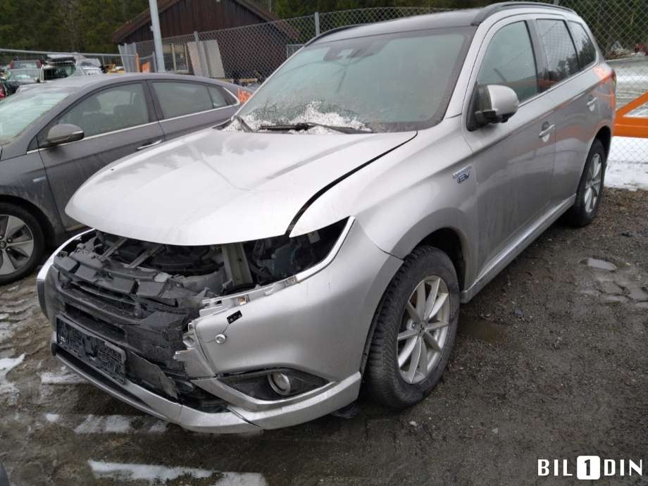 Mitsubishi Outlander 2015-->> (Type III, Fase 2) , Motorkode: 4B11, Girkassekode: 