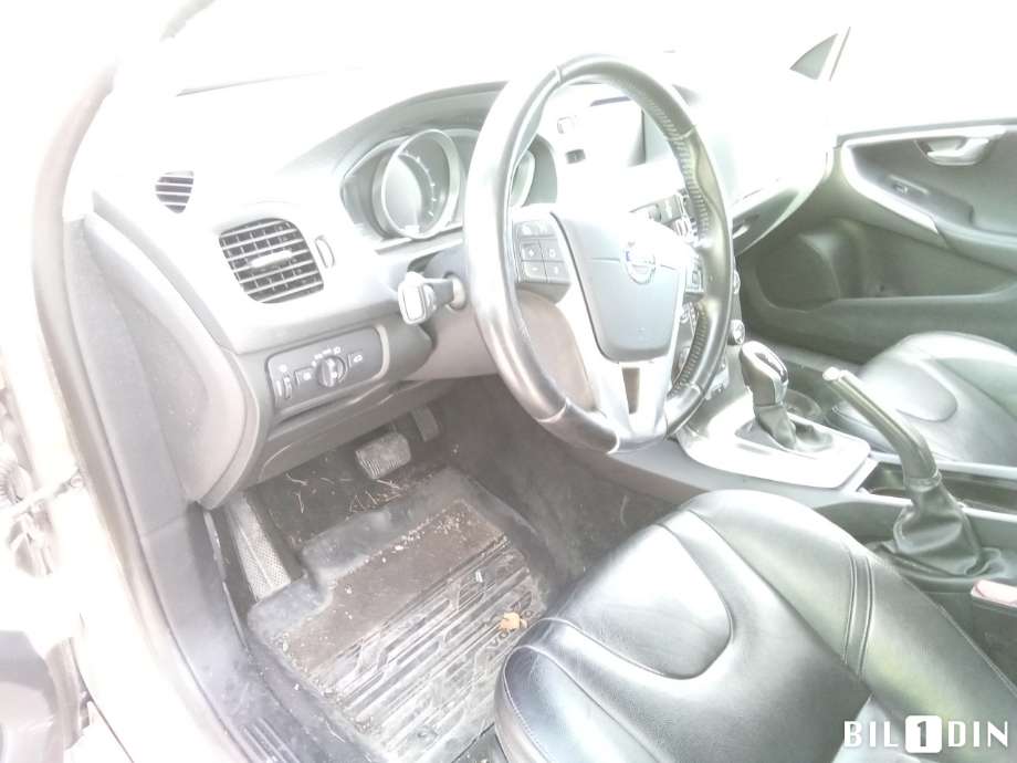 Volvo V40 2012-2019 , Motorkode: D4204T8, Girkassekode: 
