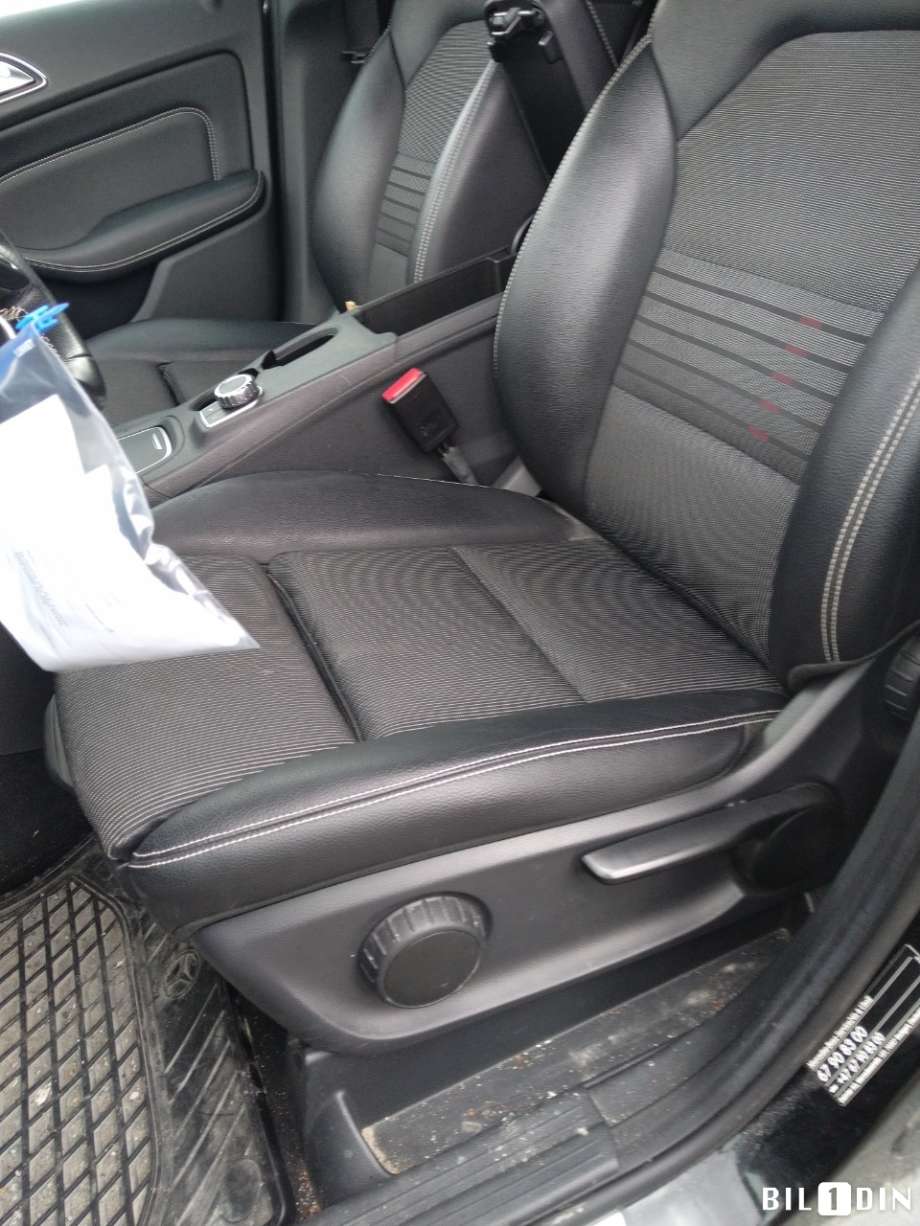 Mercedes B-Klasse 2011-2018 (W246) (W246), Motorkode: EM0004, Girkassekode: 