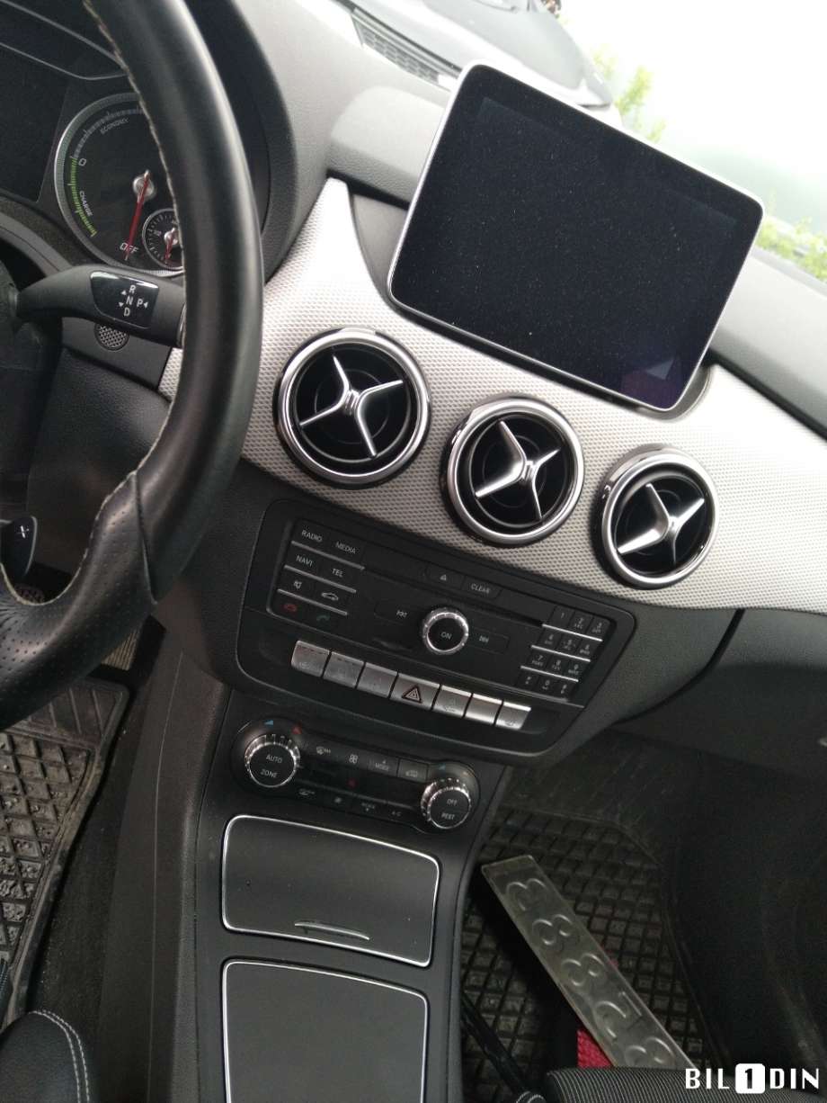 Mercedes B-Klasse 2011-2018 (W246) (W246), Motorkode: EM0004, Girkassekode: 