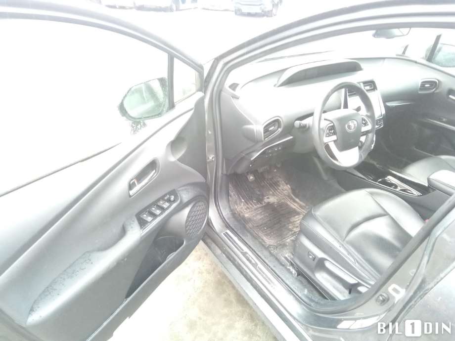 Toyota Prius 2016-2023 (Type IV) (combi) (combi), Motorkode: 2ZR-FXE, Girkassekode: 