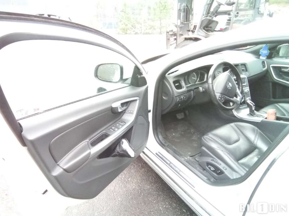 Volvo V60/V60 CC 2013-2018 (Type I, Fase 2) , Motorkode: D4204T5, Girkassekode: 