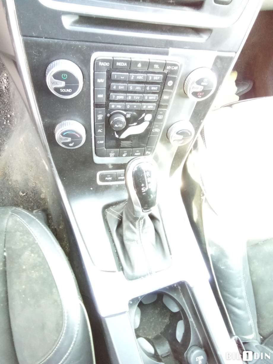 Volvo V60/V60 CC 2013-2018 (Type I, Fase 2) , Motorkode: D5244T15, Girkassekode: