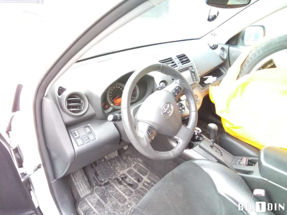 Toyota RAV4 2009-2013 (Type III, Fase 2) , Motorkode: 3ZR-FAE, Girkassekode: 