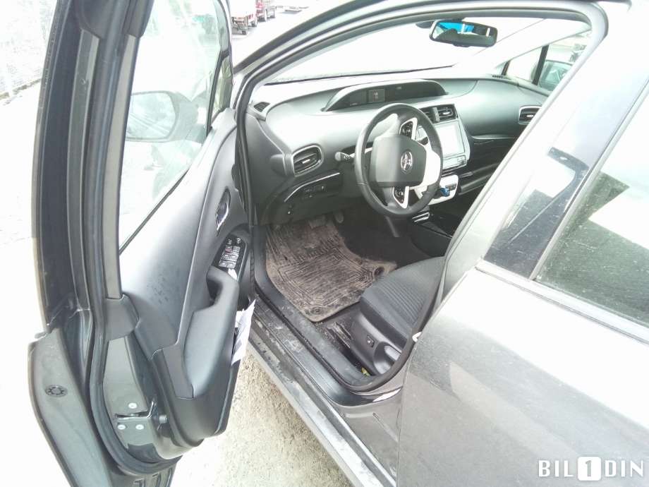 Toyota Prius 2016-2023 (Type IV) (combi) (combi), Motorkode: 2ZR-FXE, Girkassekode: 