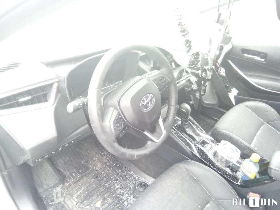 Toyota Corolla 2019-->> , Motorkode: 2ZR-FXE, Girkassekode: