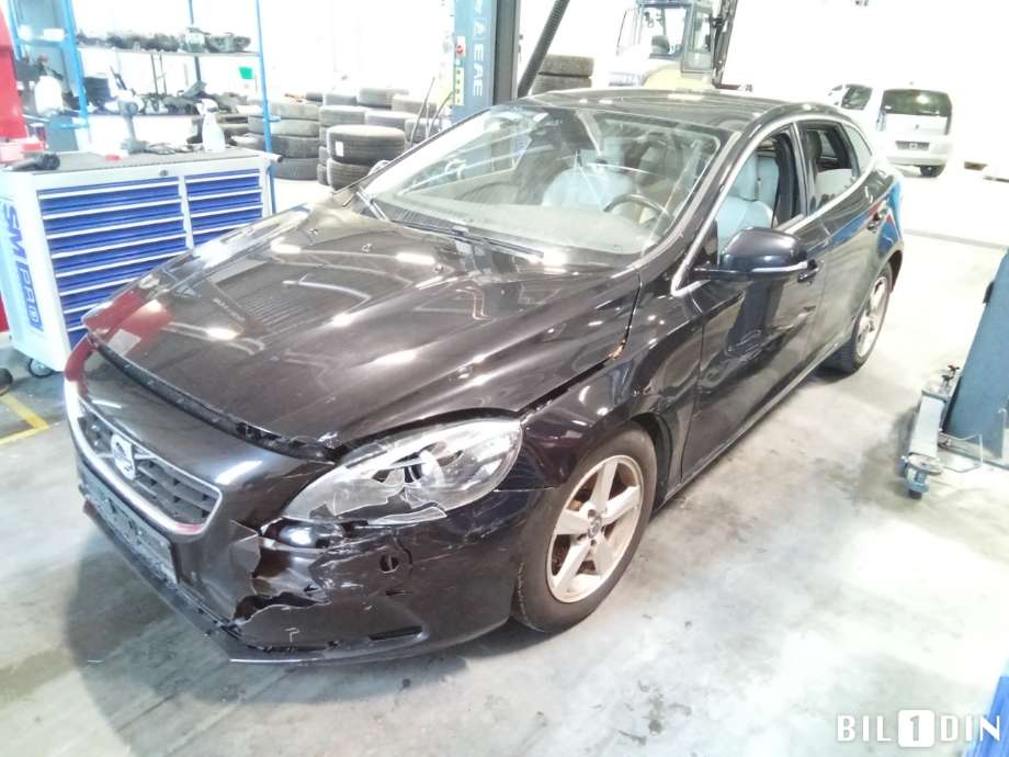Volvo V40 2012-2019 , Motorkode: D4162T, Girkassekode: 