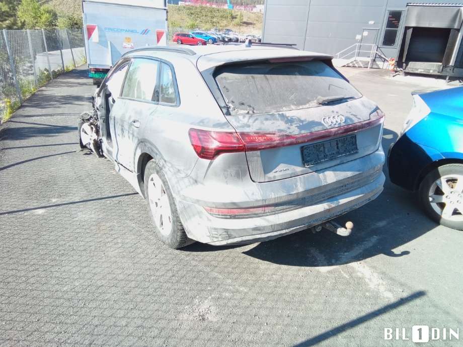 Audi e-tron 2018-->> , Motorkode: BM1J, Girkassekode: 