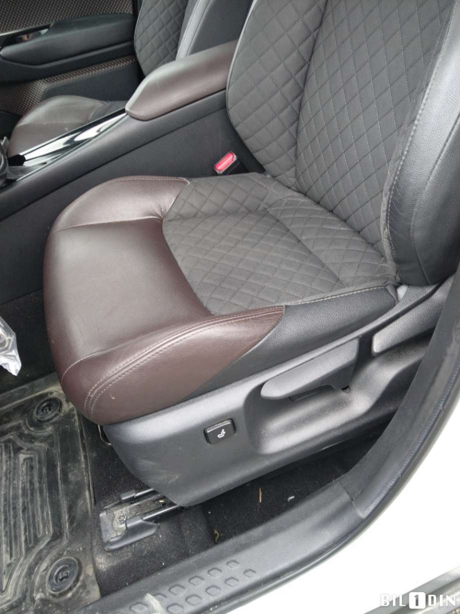Toyota C-HR 2016-->> , Motorkode: 2ZR-FXE, Girkassekode: 