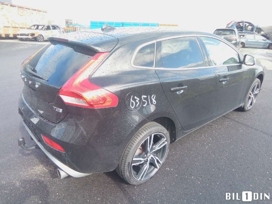 Volvo V40 2012-2019 , Motorkode: B4204T38, Girkassekode: 