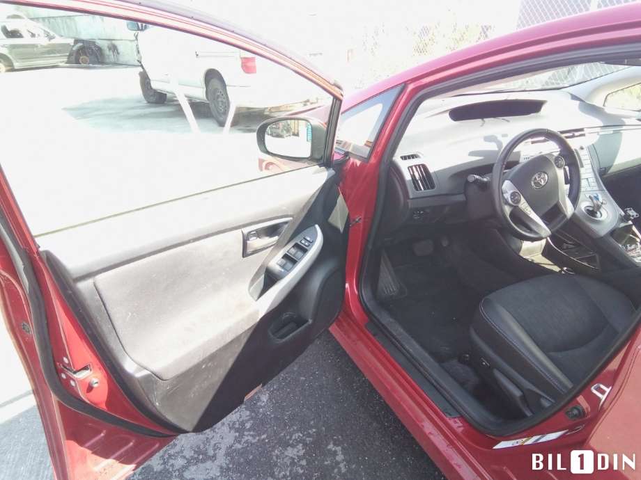 Toyota Prius +7 2012-2020 (Type III) (stasjonsvogn) (stasjonsvogn), Motorkode: 2ZR-FXE, Girkassekode: 