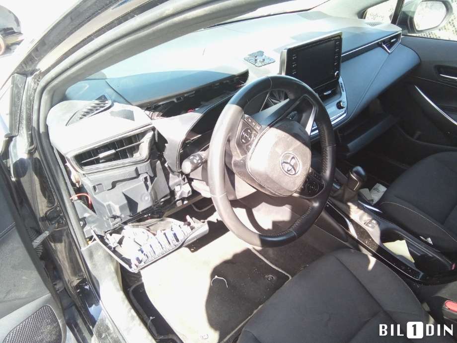 Toyota Corolla 2019-->> , Motorkode: 2ZR-FXE, Girkassekode: