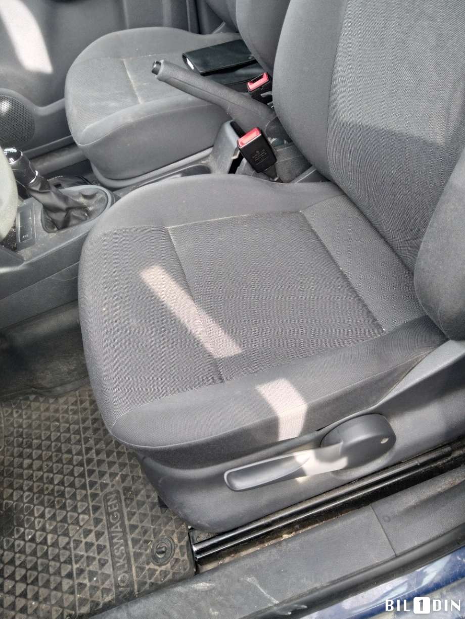VW Caddy 2010-2015 (Type III, Fase 2) , Motorkode: CFHF, Girkassekode: 